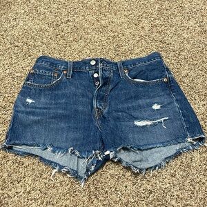Women’s Levi jeans shorts size 29 waist